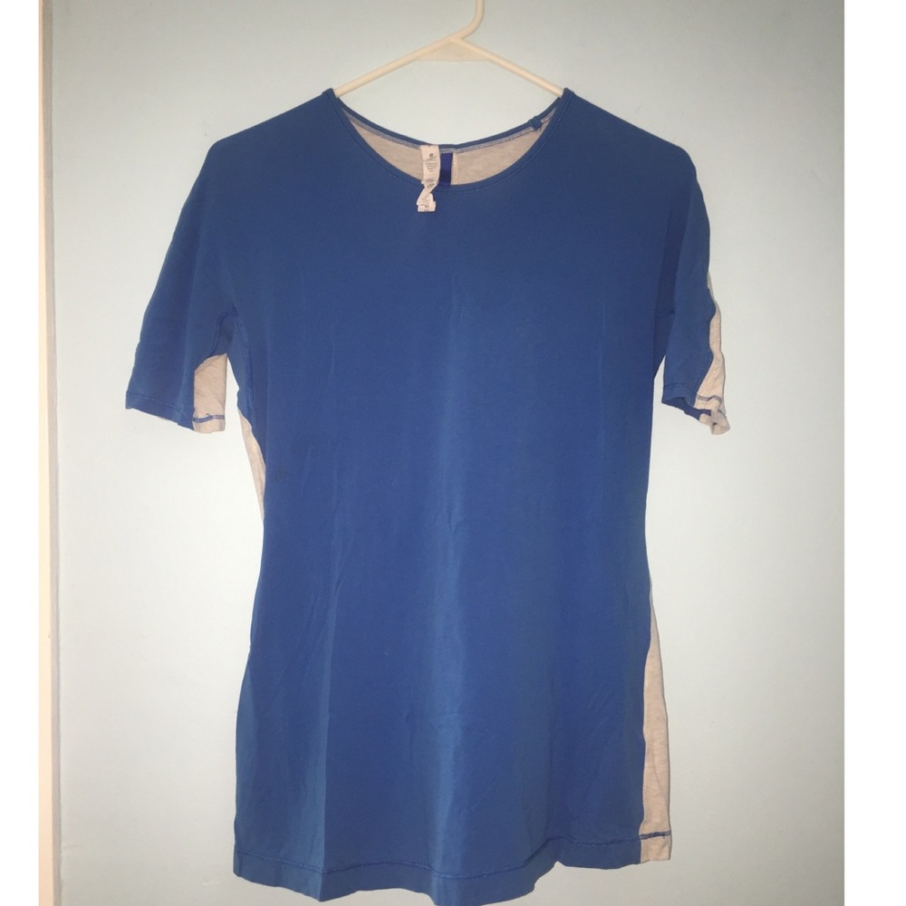 Lululemon Athletica workout shirt